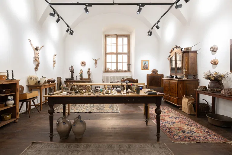 Náměstí, Velké Meziříčí - Žďár nad Sázavou | Sale, Office building, 1868 m²