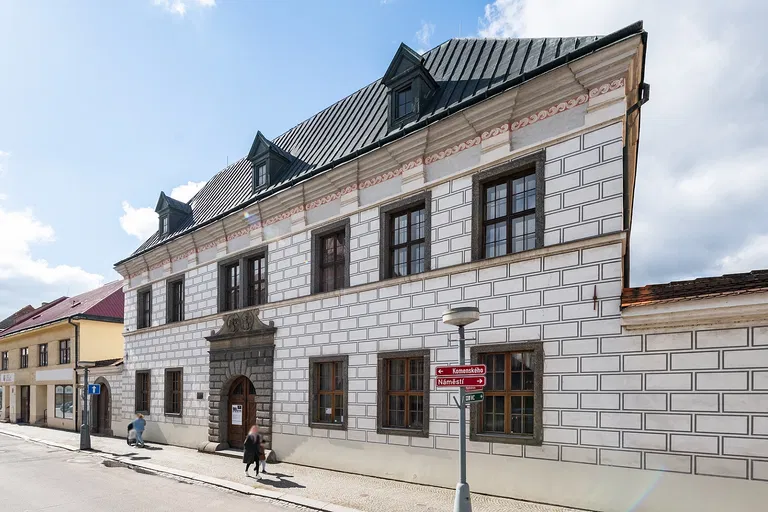 Náměstí, Velké Meziříčí - Žďár nad Sázavou | Sale, Office building, 1868 m²