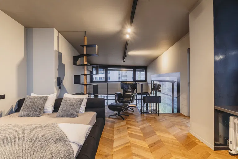 Zadunajská cesta, Petržalka - Bratislava V | Sale, Apartment, One-bedroom (2+kk), 136 m²