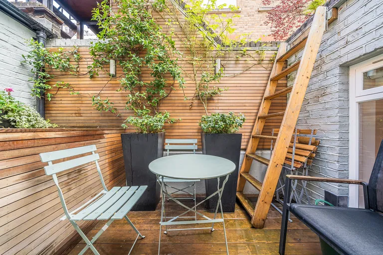 United Kingdom, London - City of Westminster | Sale, House, Three-bedroom (4+kk), 141 m²
