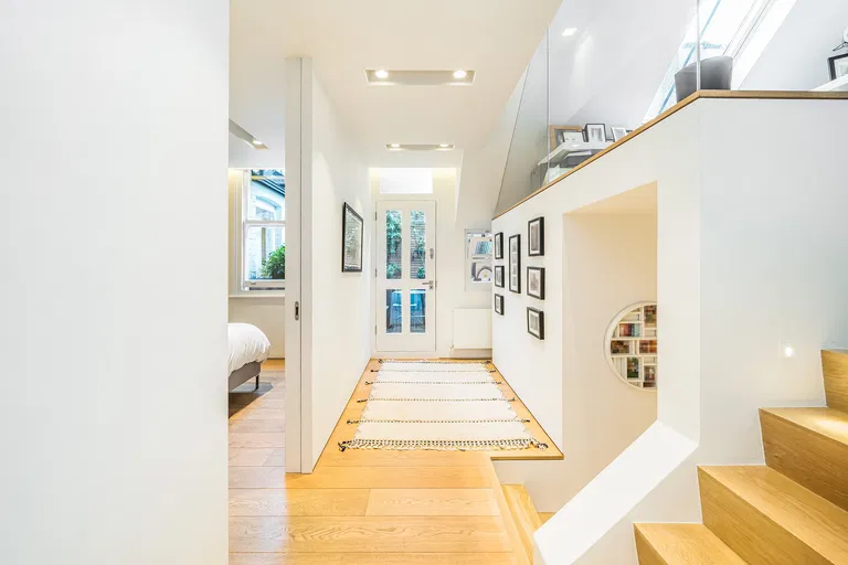 United Kingdom, London - City of Westminster | Sale, House, Three-bedroom (4+kk), 141 m²