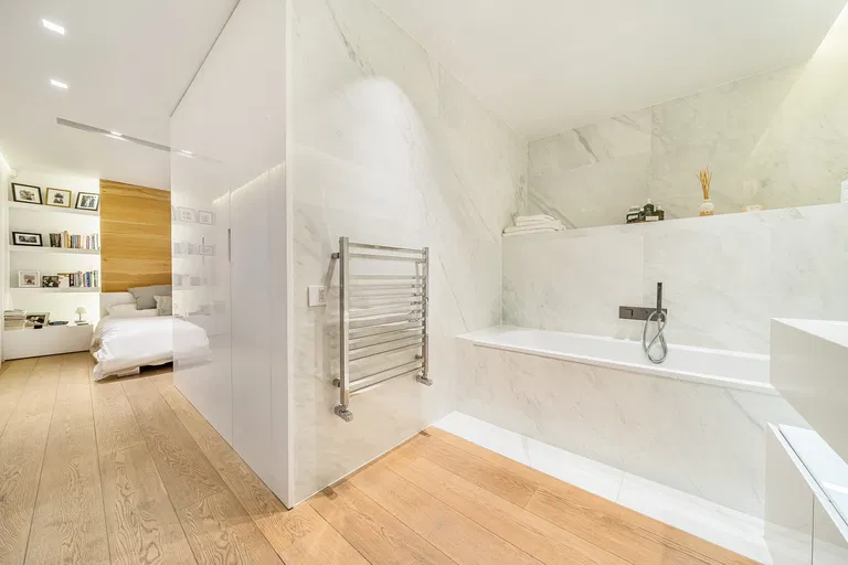 United Kingdom, London - City of Westminster | Sale, House, Three-bedroom (4+kk), 141 m²