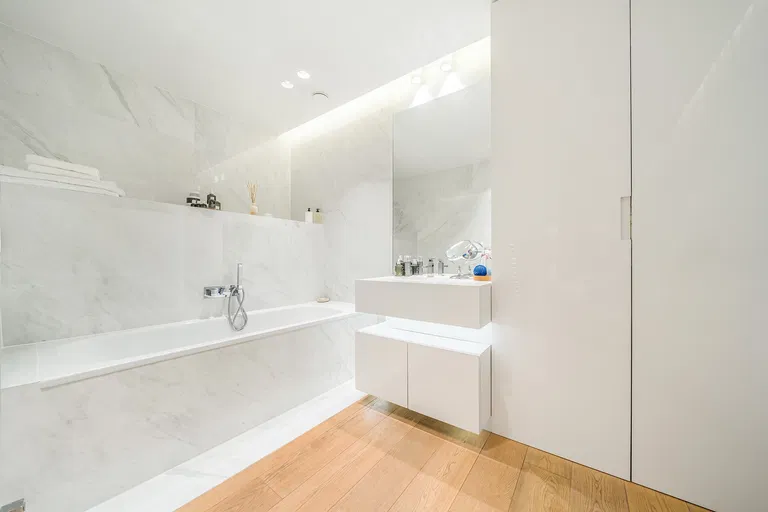 United Kingdom, London - City of Westminster | Sale, House, Three-bedroom (4+kk), 141 m²