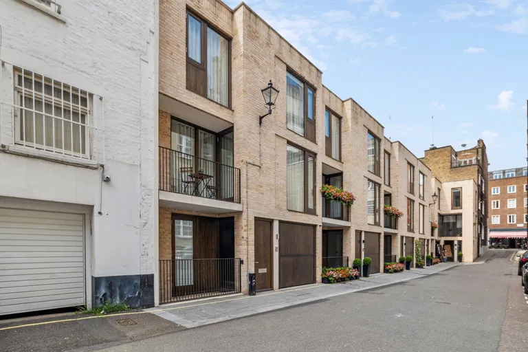 United Kingdom, London - City of Westminster | Sale, House, Four-bedroom (5+kk), 216 m²