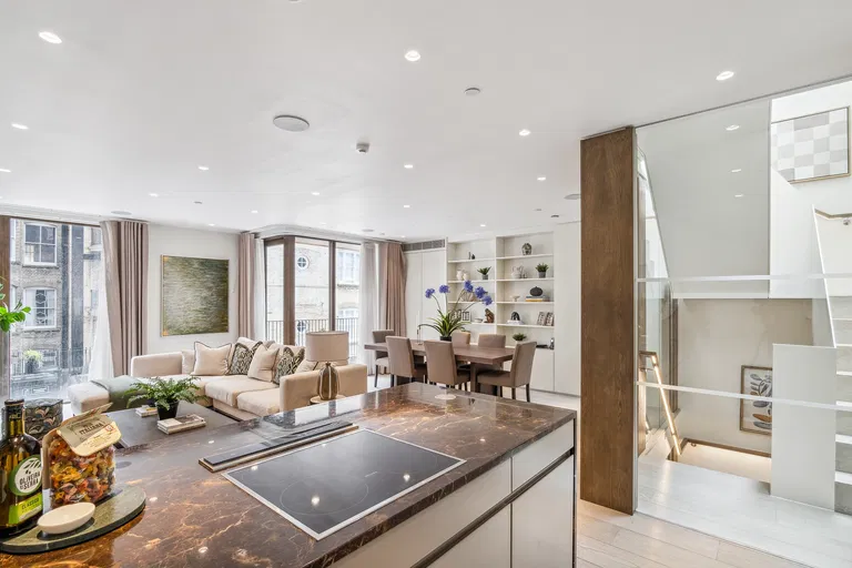 United Kingdom, London - City of Westminster | Sale, House, Four-bedroom (5+kk), 216 m²