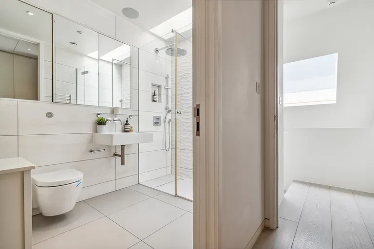 United Kingdom, London - City of Westminster | Sale, House, Four-bedroom (5+kk), 216 m²