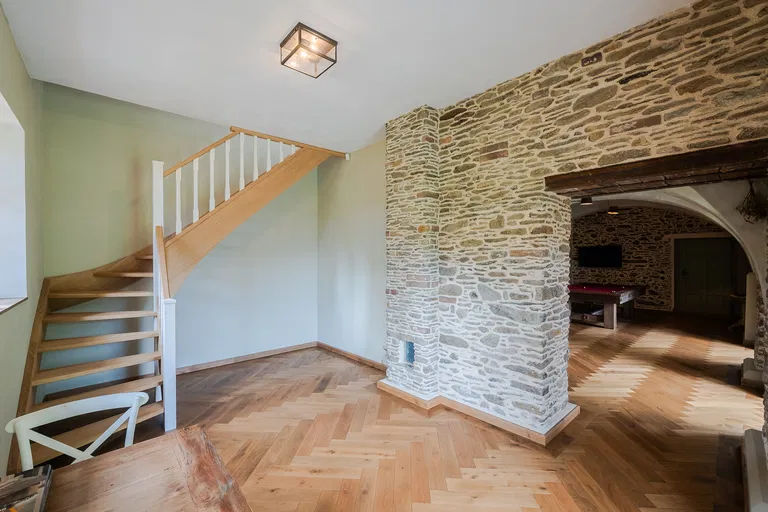 Lipno nad Vltavou - Český Krumlov | Predaj, Rodinný dom, 14-izbový, 581 m²