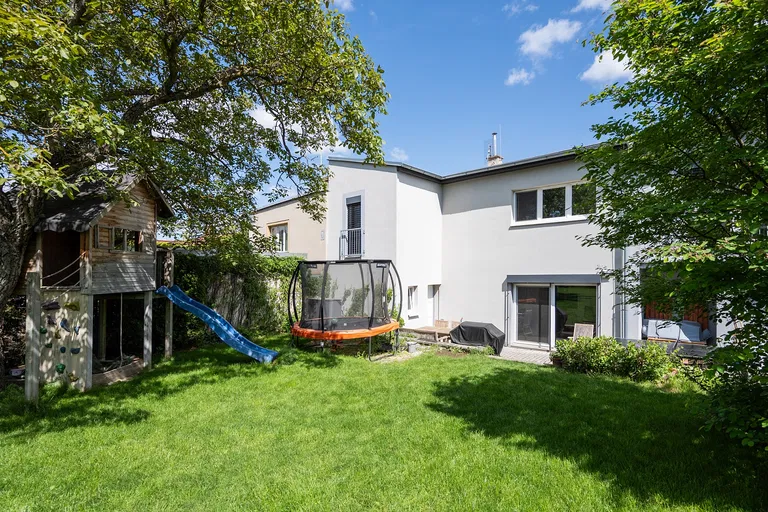 Loučná, Brno-Soběšice - Brno-město | Sale, House, Three-bedroom (4+kk), 225 m²