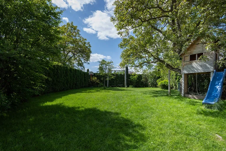 Loučná, Brno-Soběšice - Brno-město | Sale, House, Three-bedroom (4+kk), 225 m²