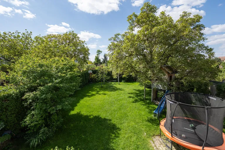 Loučná, Brno-Soběšice - Brno-město | Sale, House, Three-bedroom (4+kk), 225 m²