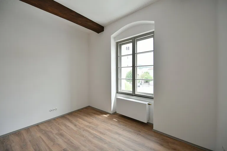 Náměstí, Kašperské Hory - Klatovy | Sale, Apartment, One-bedroom (2+kk), 78 m²
