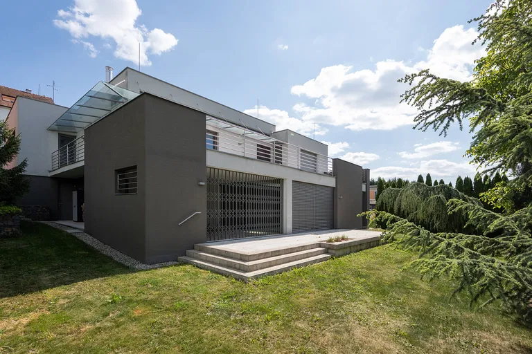 Azurová, Řečkovice - Brno-město | Predaj, Rodinný dom, 6-izbový, 756 m²