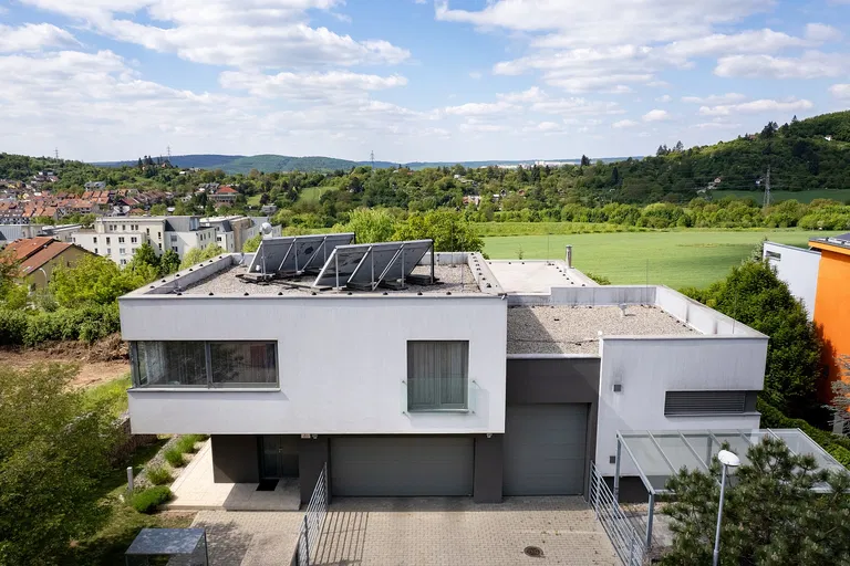 Azurová, Řečkovice - Brno-město | Predaj, Rodinný dom, 6-izbový, 756 m²