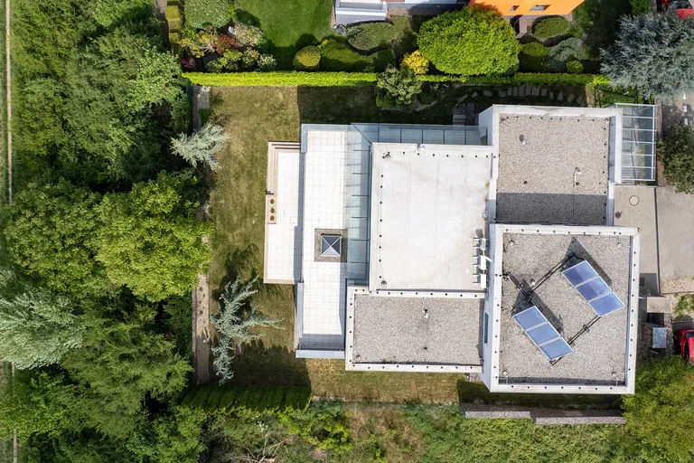 Azurová, Řečkovice - Brno-město | Predaj, Rodinný dom, 6-izbový, 756 m²