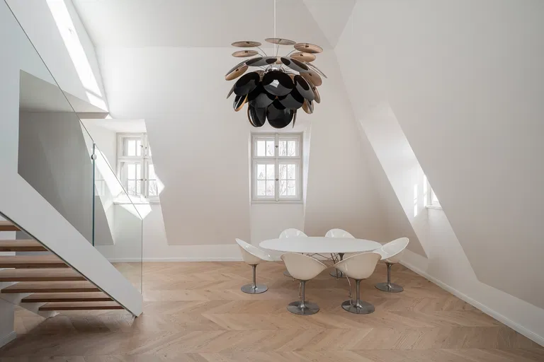Helénská, Vinohrady - Prague 2 | Sale, Apartment, Three-bedroom (4+kk), 185 m²