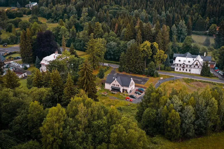 Malá Morávka - Bruntál | Sale, House, Eight-bedroom (9+1), 320 m²