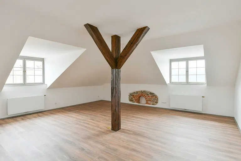 Náměstí, Kašperské Hory - Klatovy | Sale, Apartment, Studio (1+kk), 36 m²