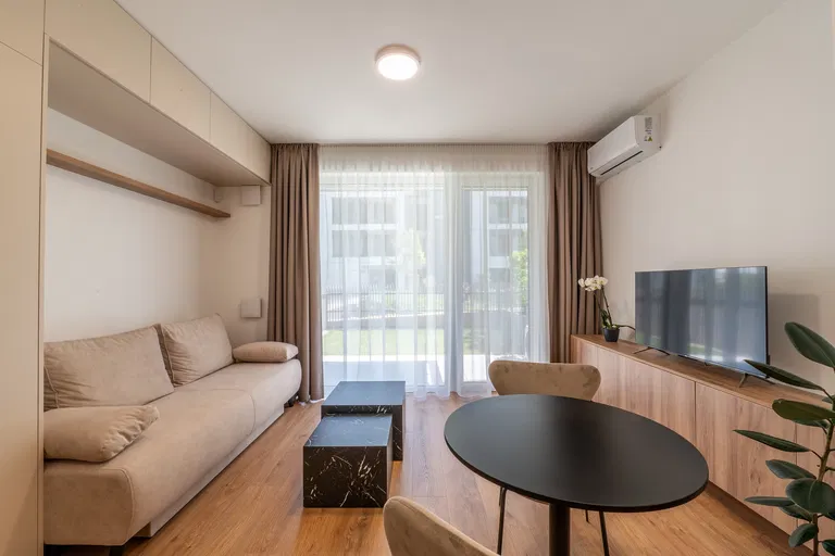 Pri Vojenskom Cintoríne, Petržalka - Bratislava V | Prenájom, Byt, 1-izbový, 33 m²