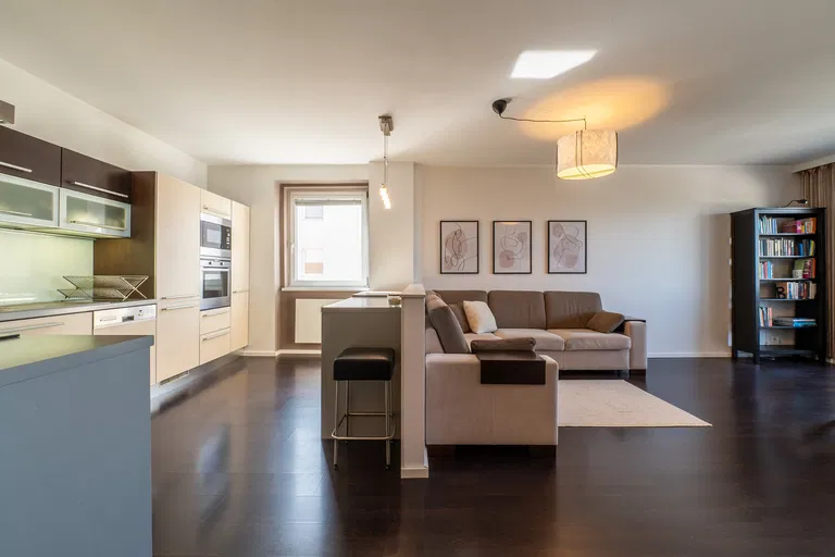 Bartókova, Staré Mesto - Bratislava I | Prenájom, Byt, 3-izbový, 93 m²