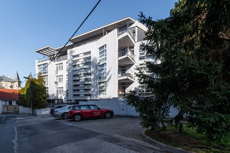 Boženy Němcovej, Staré Mesto - Bratislava I | Rent, Apartment, Three-bedroom (4+kk), 179 m²