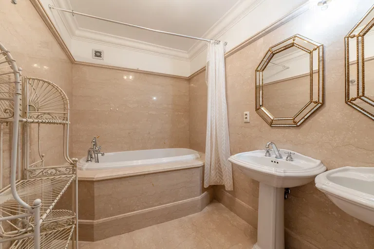 Boženy Němcovej, Staré Mesto - Bratislava I | Rent, Apartment, Three-bedroom (4+kk), 179 m²