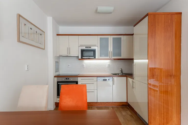 Jitravská, Střížkov - Prague 8 | Sale, Apartment, Three-bedroom (4+kk), 103 m²