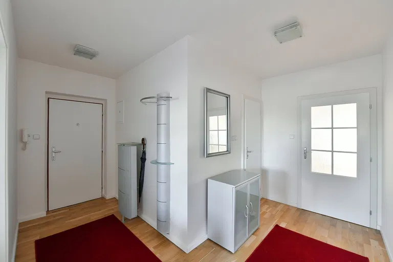 Jitravská, Střížkov - Prague 8 | Sale, Apartment, Three-bedroom (4+kk), 103 m²