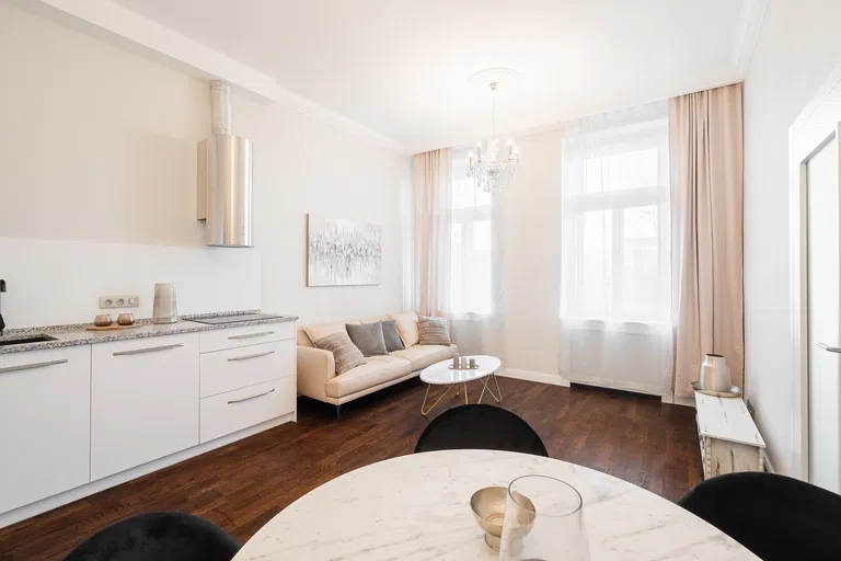 Žižkovo náměstí, Žižkov - Prague 3 | Sale, Apartment, One-bedroom (2+kk), 54 m²