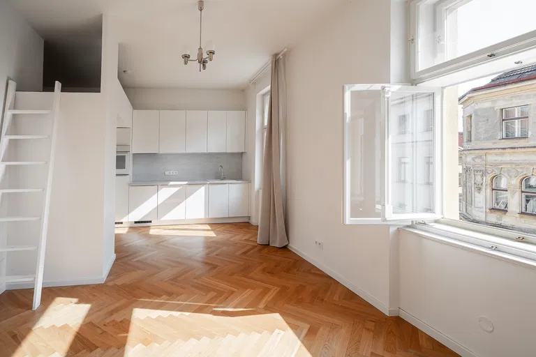 U Studánky, Bubeneč - Prague 7 | Sale, Apartment, Studio (1+kk), 31 m²
