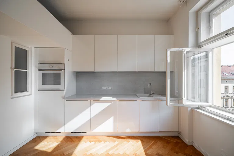 U Studánky, Bubeneč - Prague 7 | Sale, Apartment, Studio (1+kk), 31 m²