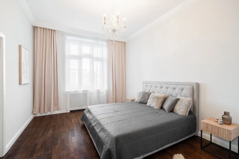 Žižkovo náměstí, Žižkov - Prague 3 | Sale, Apartment, One-bedroom (2+kk), 54 m²