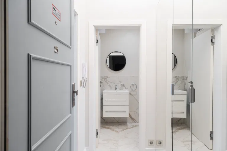 Žižkovo náměstí, Žižkov - Prague 3 | Sale, Apartment, One-bedroom (2+kk), 54 m²