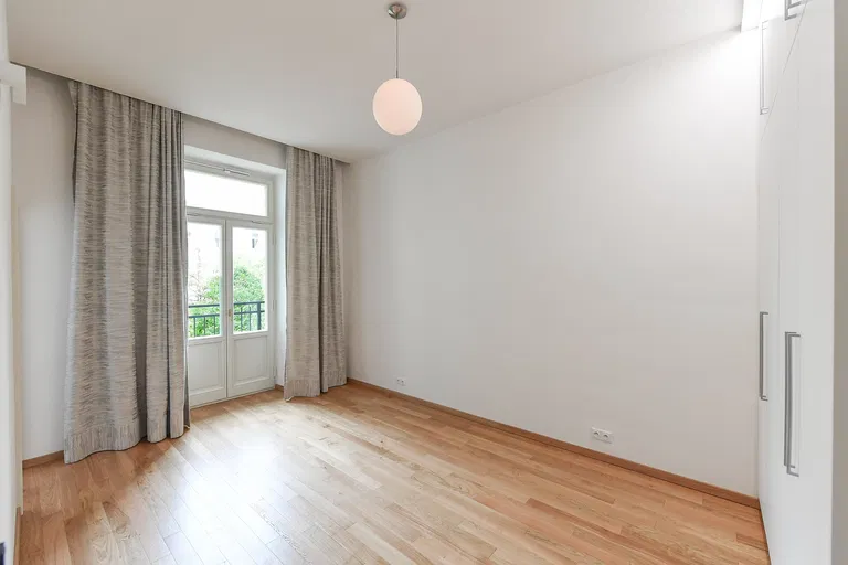 Dykova, Vinohrady - Prague 10 | Rent, Apartment, One-bedroom (2+kk), 71 m²