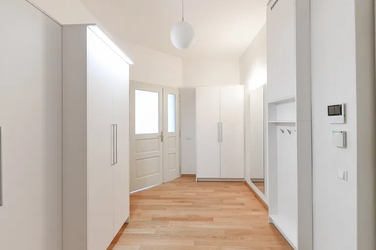 Dykova, Vinohrady - Prague 10 | Rent, Apartment, One-bedroom (2+kk), 71 m²