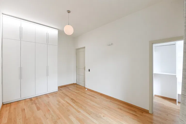 Dykova, Vinohrady - Prague 10 | Rent, Apartment, One-bedroom (2+kk), 71 m²