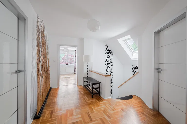 Sad přátelství, Týnec nad Sázavou - Benešov | Predaj, Rodinný dom, 5-izbový, 250 m²