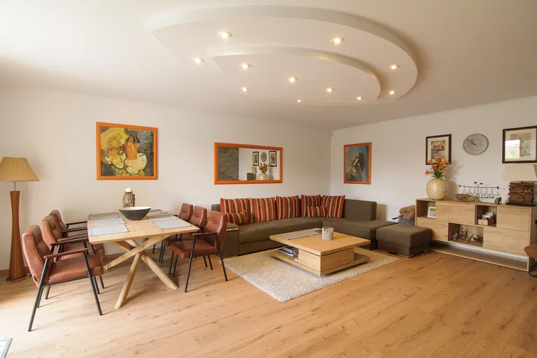Hrušovská, Vrakuňa - Bratislava II | Sale, House, Four-bedroom (5+kk), 240 m²