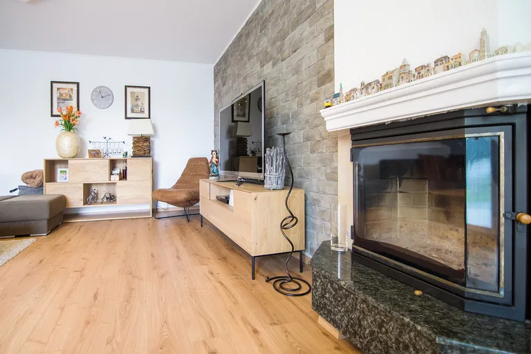 Hrušovská, Vrakuňa - Bratislava II | Sale, House, Four-bedroom (5+kk), 240 m²