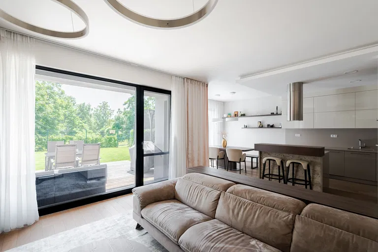 Svatošových, Vysočany - Prague 9 | Rent, Apartment, Three-bedroom (4+kk), 152 m²