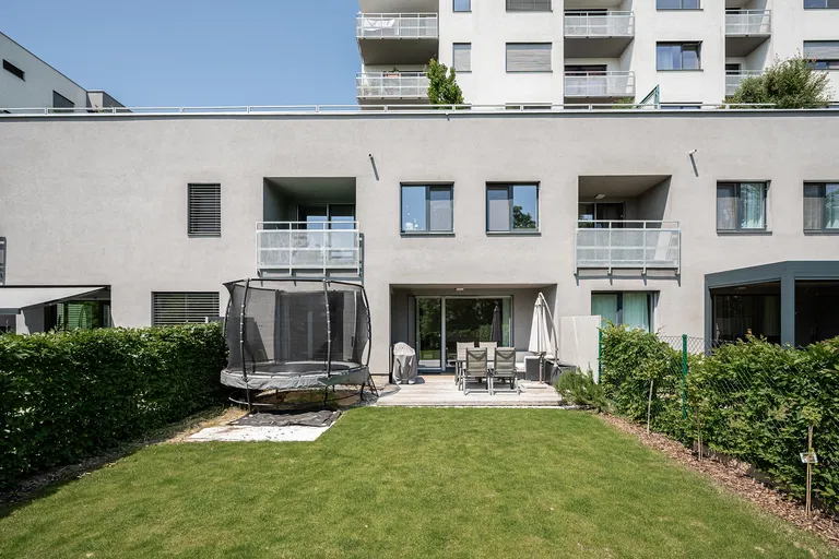 Svatošových, Vysočany - Prague 9 | Rent, Apartment, Three-bedroom (4+kk), 152 m²