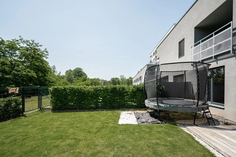 Svatošových, Vysočany - Prague 9 | Rent, Apartment, Three-bedroom (4+kk), 152 m²