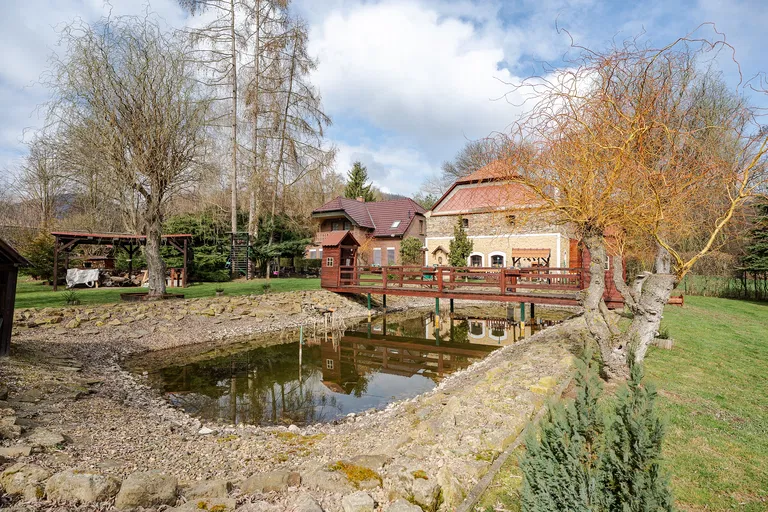 Milešov, Velemín - Litoměřice | Sale, House, Five-bedroom (6+kk), 256 m²