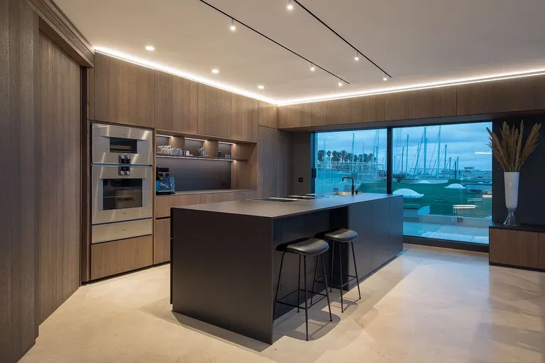 Malta, St. Julians - Laguna Portomaso | Predaj, Byt, 4-izbový, 482 m²