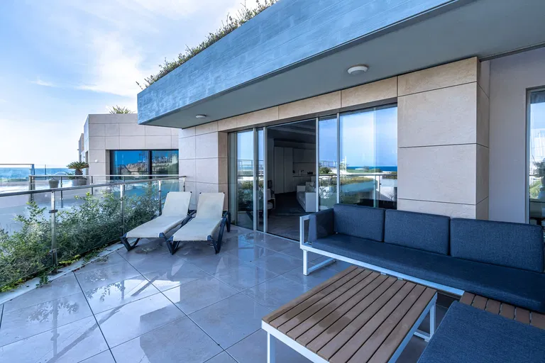 Malta, St. Julians - Laguna Portomaso | Sale, Apartment, Two-bedroom (3+kk), 199 m²