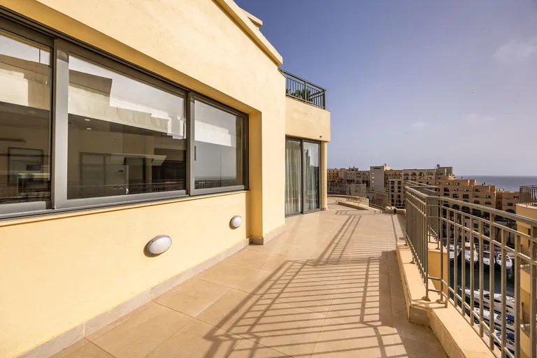 Malta, St. Julians - Laguna Portomaso | Predaj, Byt, 4-izbový, 400 m²