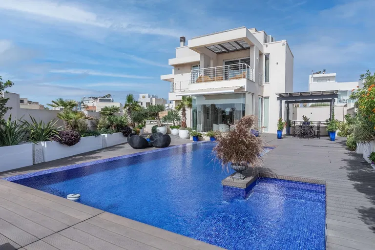 Malta, Swieqi - Madliena | Sale, House, Three-bedroom (4+kk), 485 m²