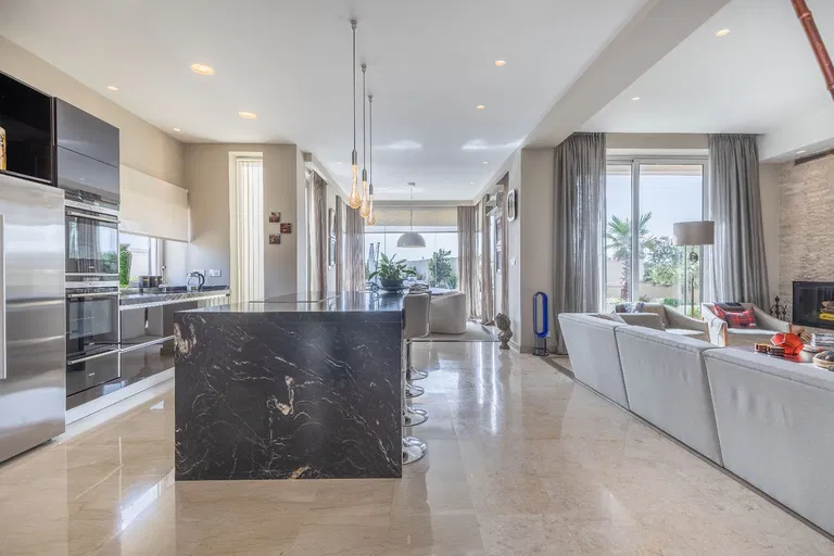 Malta, Swieqi - Madliena | Sale, House, Three-bedroom (4+kk), 485 m²