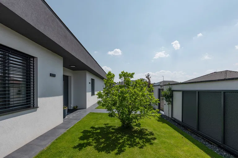 Levanduľová, Miloslavov - Senec | Predaj, Rodinný dom, 5-izbový, 201 m²
