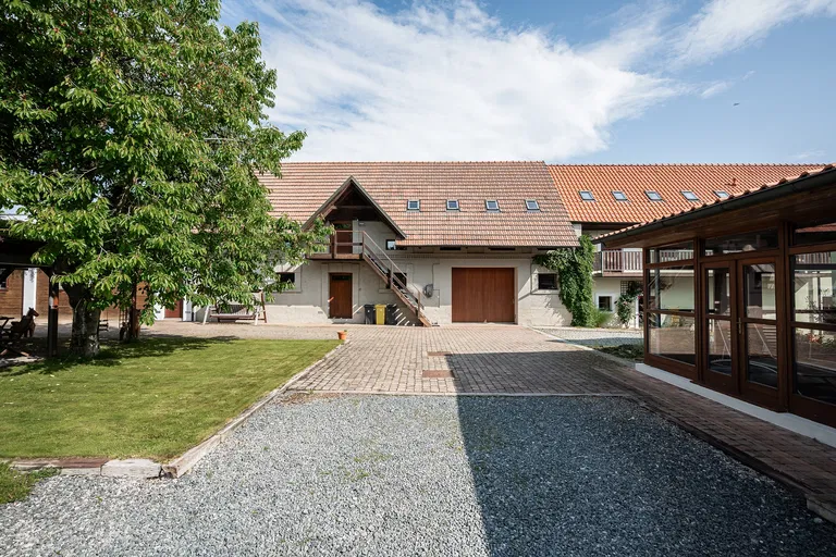 Ledce - Kladno | Predaj, Rodinný dom, 10-izbový, 1 292 m²
