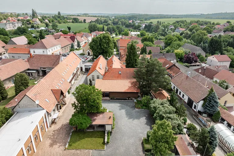Ledce - Kladno | Predaj, Rodinný dom, 10-izbový, 1 292 m²